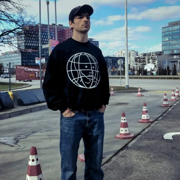 NPC Clothing
                                                    shot 1